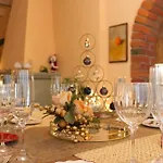 Nella Campagna Toscana Con La Croce