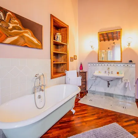 Croce Villa *
