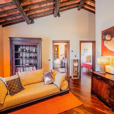Croce Villa *